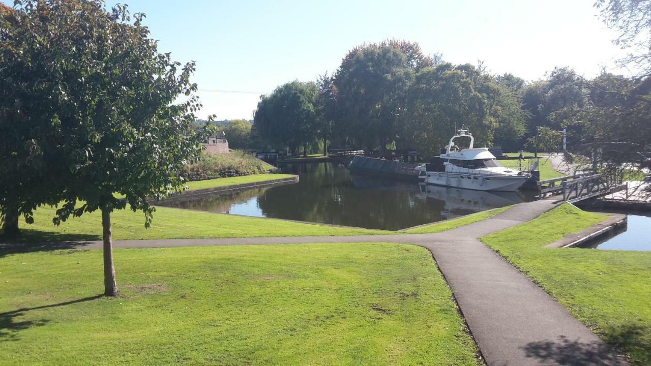 River View Apartment Stourport-on-Severn ภายนอก รูปภาพ